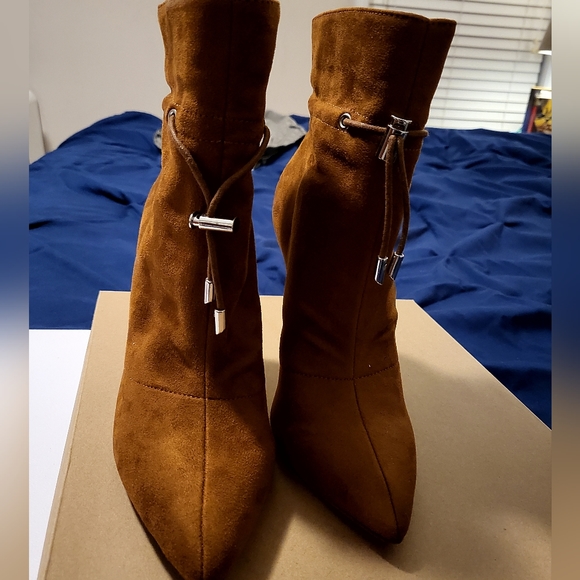 Jessica Simpson Boots - Picture 3 of 3